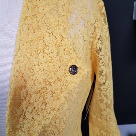 Yellow Lace Summer Jacket - Picture 5 of 9